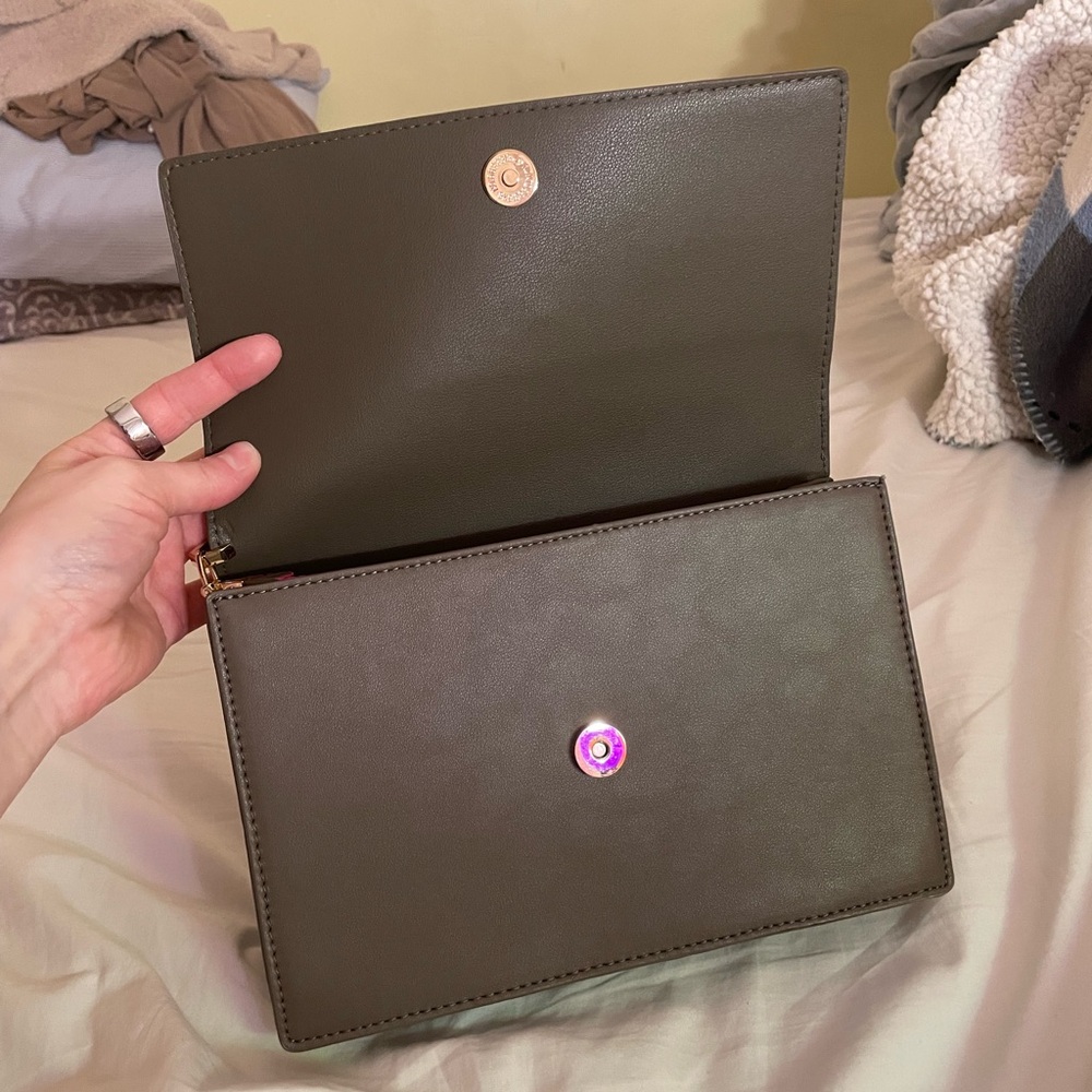 Trina Turk Solid Structured Leather Double Compar… - image 3